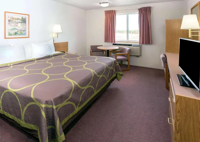 Super 8 By Wyndham