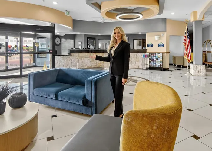 Robinson Inn And Suites