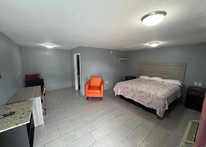Apollo Inn - Downtown