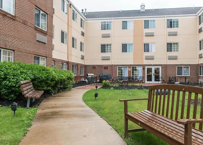 Mainstay Suites Pittsburgh Airport