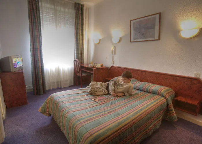 Hotel De Nevers Lourdes