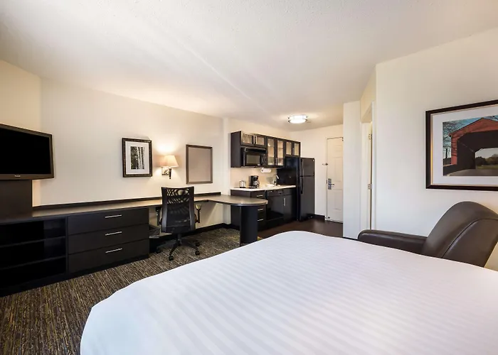Sonesta Simply Suites Oklahoma City Airport