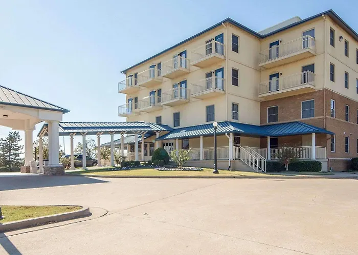 Quality Inn Tulsa-Downtown West