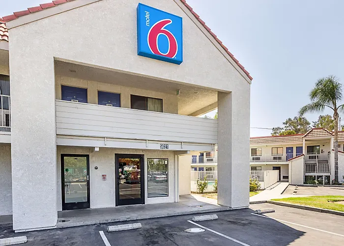 Motel 6-, Ca
