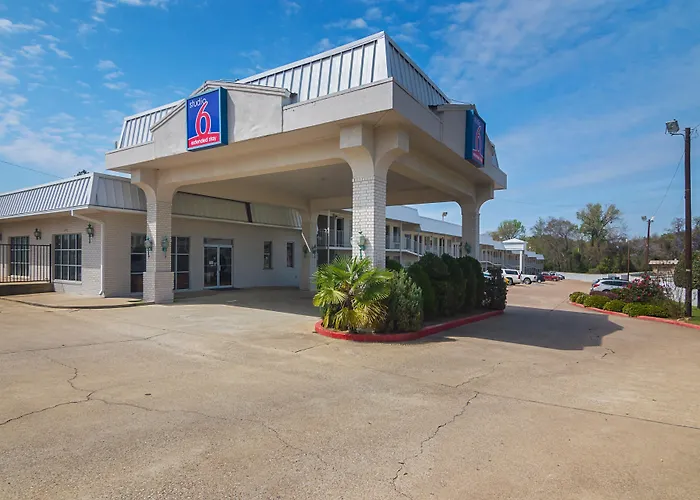 Studio 6-, Tx