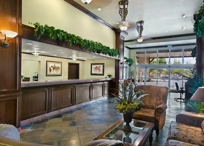 Oxford Suites Pendleton