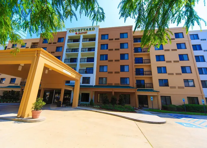 Courtyard By Marriott New Orleans Metairie