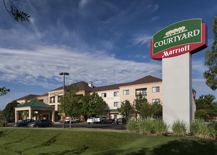 Courtyard By Marriott Wichita East