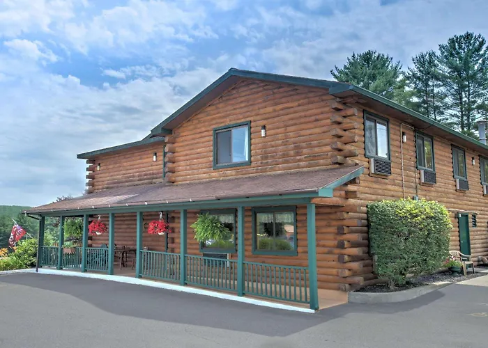 Super 8 By Wyndham Lake George/Warrensburg Area