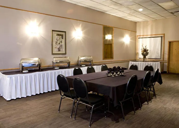 Heritage Inn & Convention Centre -