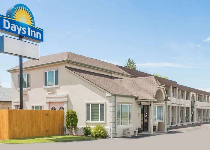 Days Inn By Wyndham Kimball