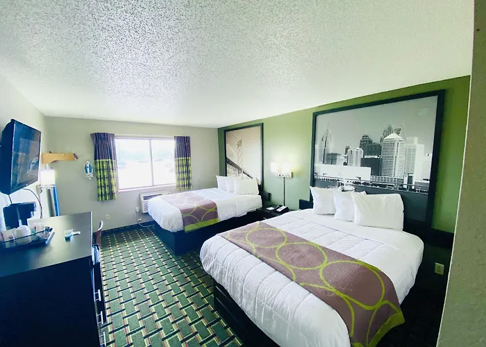Super 8 Grand Rapids City Center