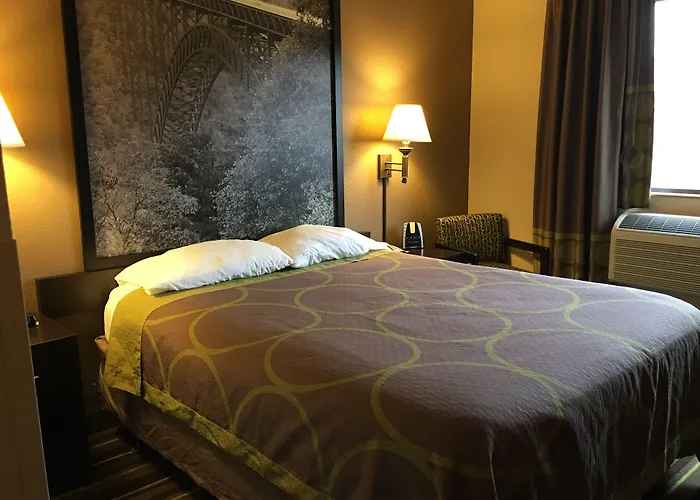 Super 8 By Wyndham Weston Wv