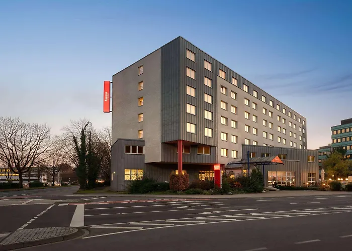 Ramada By Wyndham City