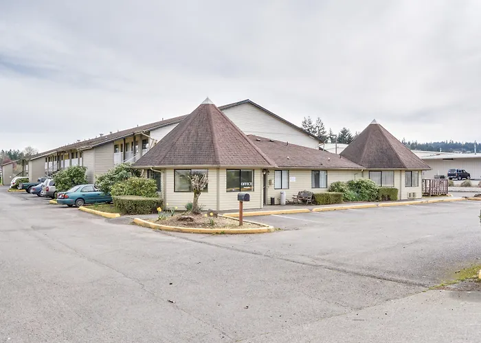 Oyo Woodland Hotel And Suites