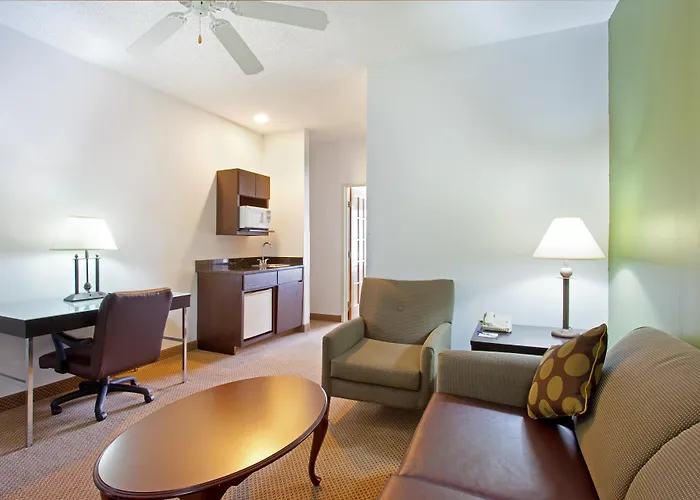 Holiday Inn Express & Suites Chicago Deerfield Lincolnshire By Ihg