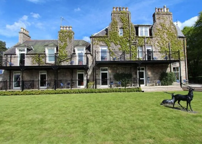 Loch Kinord Hotel