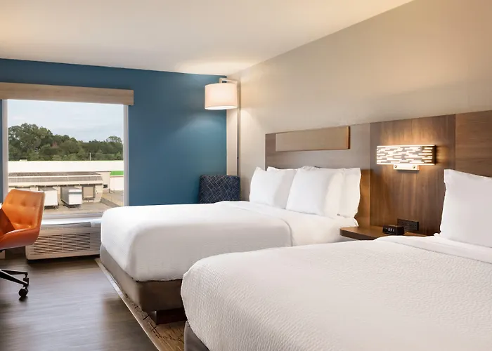 Holiday Inn Express & Suites Opelousas By Ihg