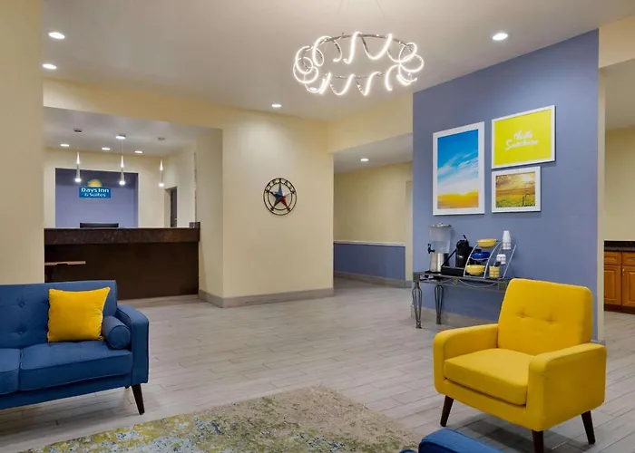 Days Inn & Suites By Wyndham Dfw Airport South-Euless