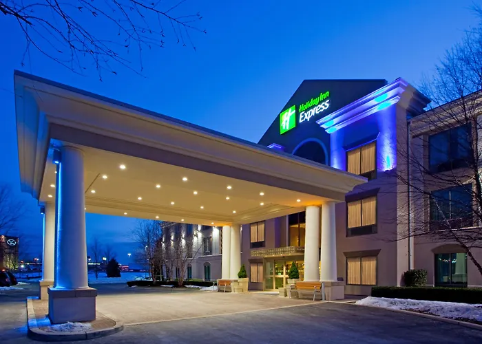 Holiday Inn Express & Suites By Ihg
