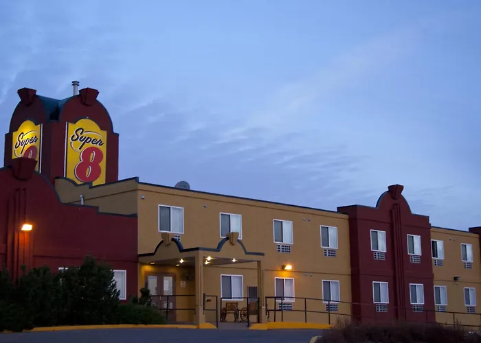 Super 8 By Wyndham Swift Current