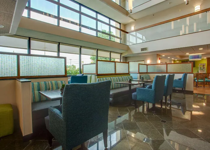 Drury Inn & Suites Airport