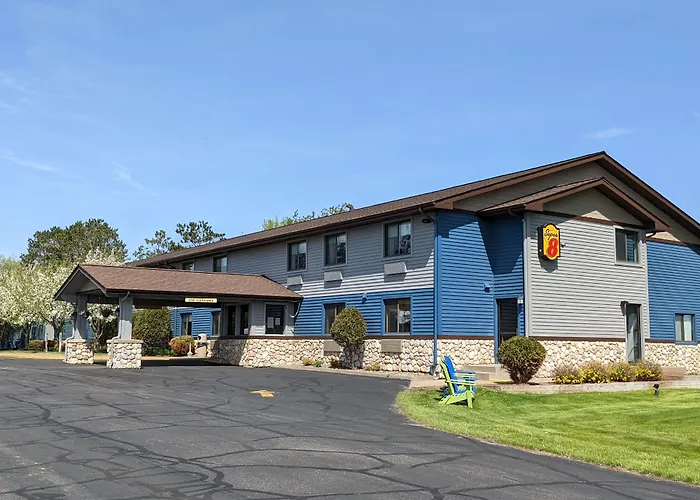 Super 8 By Wyndham Baxter/Brainerd Area