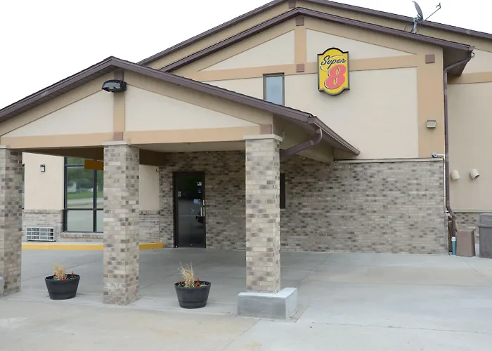 Super 8 By Wyndham Centerville
