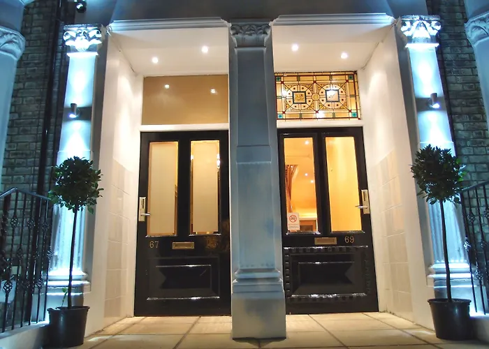 Hotel 65