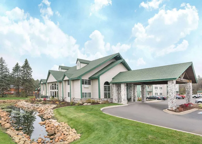 Baymont By Wyndham Baxter/Brainerd Area
