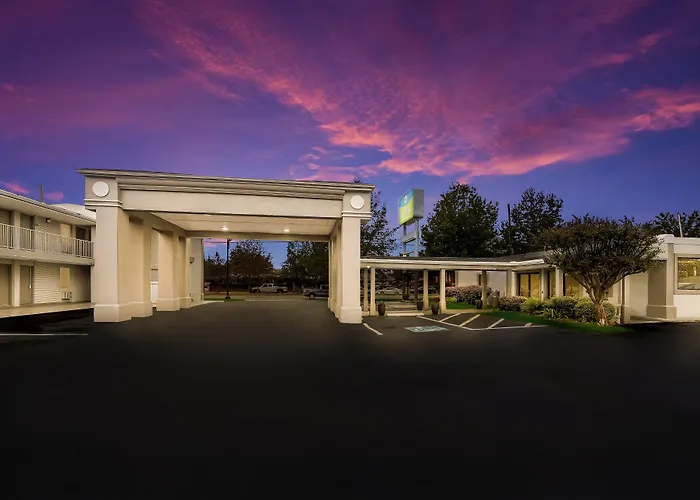 Surestay Hotel By Best Western Columbus Downtown