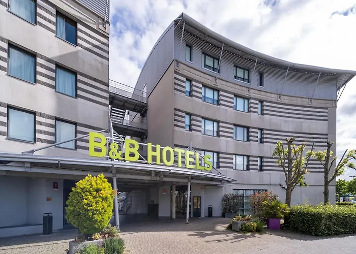 B&B HOTEL Calais Terminal Cité Europe 4 étoiles