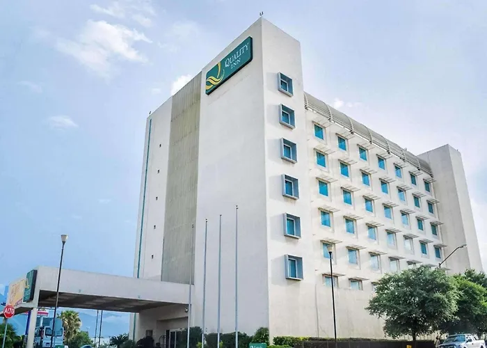 Quality Inn Monterrey La Fe
