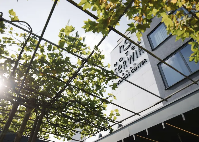 Serwir Hotel