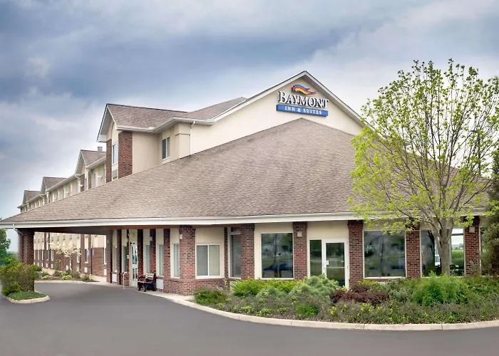 Baymont By Wyndham Columbus/Rickenbacker Hotel