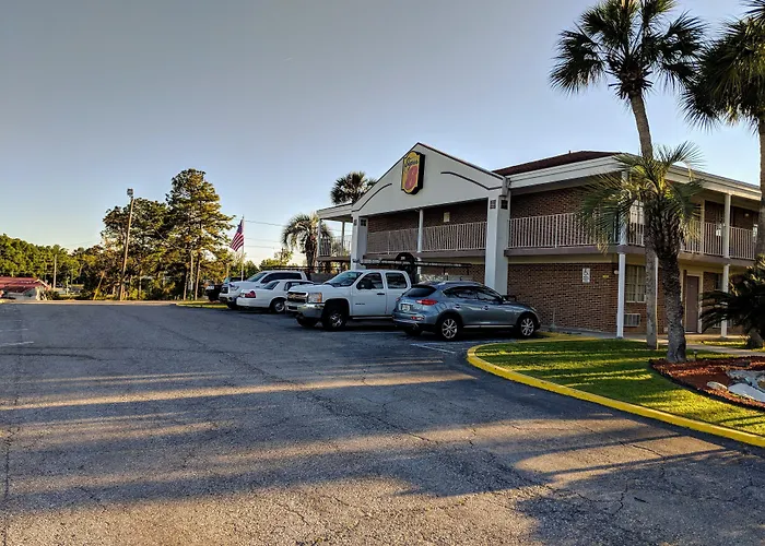 Super 8 By Wyndham