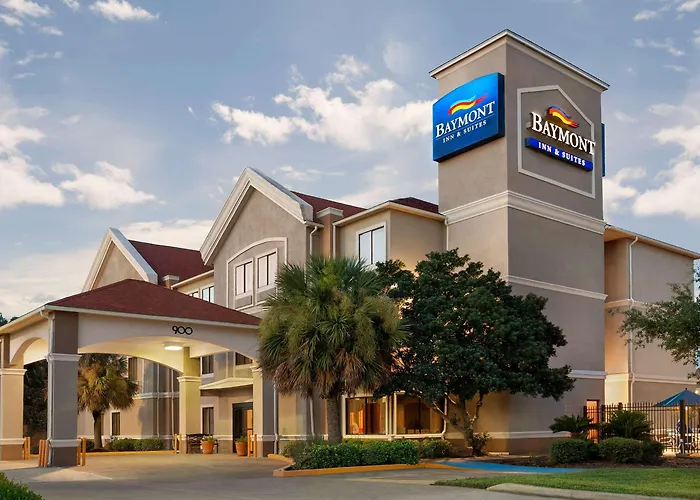 Baymont By Wyndham Clute Lake Jackson