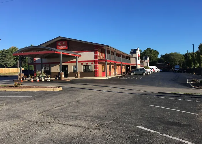 Econo Lodge Inn & Suites I-35 At Shawnee Mission
