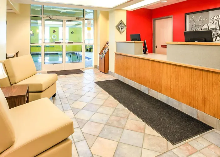 Super 8 By Wyndham Sault Ste. Marie