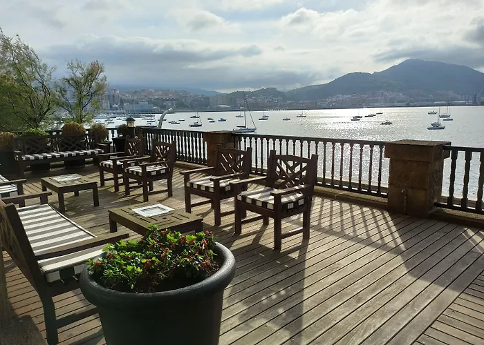 Ercilla Embarcadero Hotel Getxo