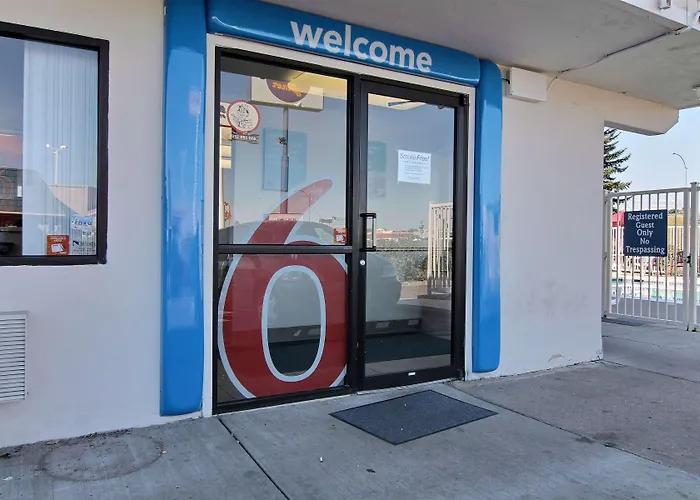 Motel 6-Bismarck, Nd