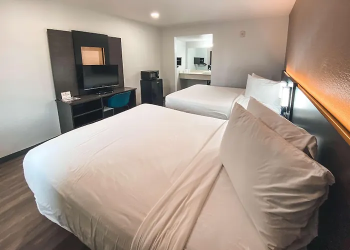 Motel 6-, Ca