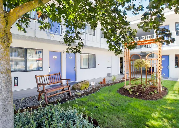 Motel 6-Medford, Or