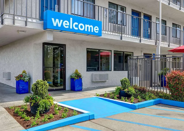 Motel 6-Kirkland, Wa - North Kirkland