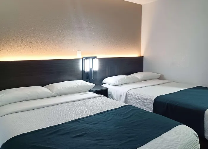 Motel 6-, Ca - Blackstone North