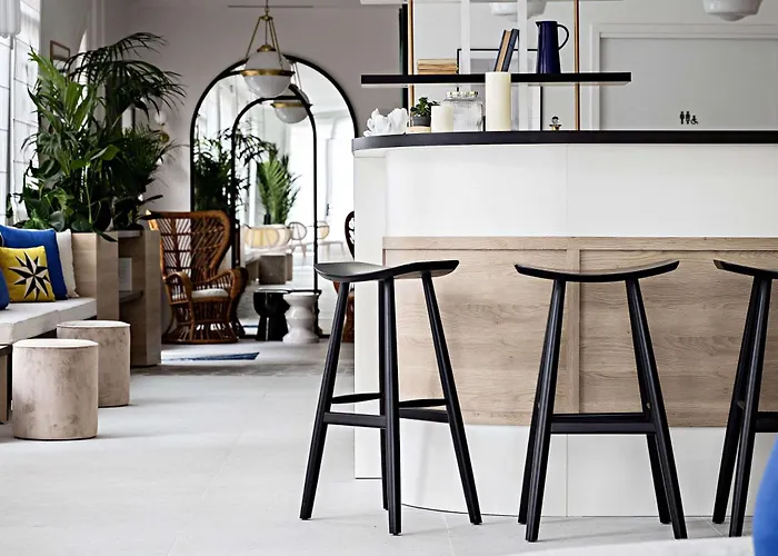 Le Riviera Collection, Signature Collection By Best Western