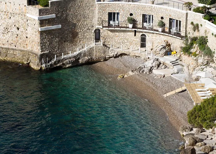 Cap Estel