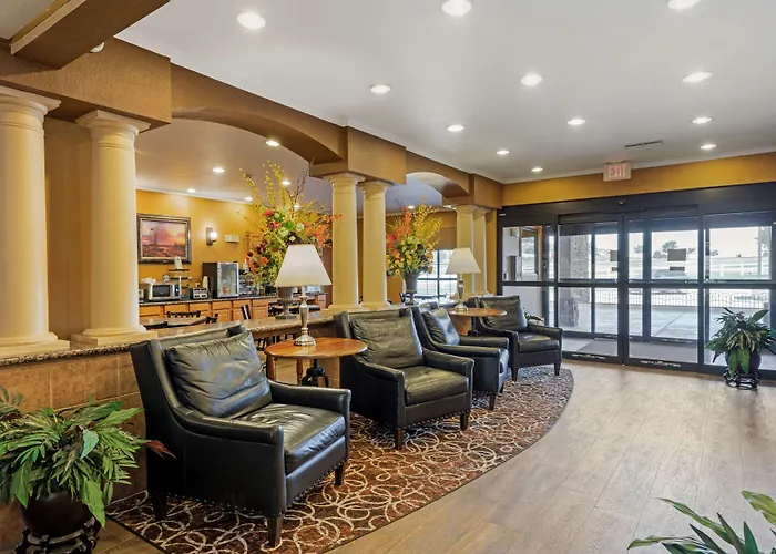 Best Western Plus Red River Inn