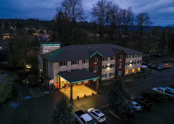 Clatskanie River Inn