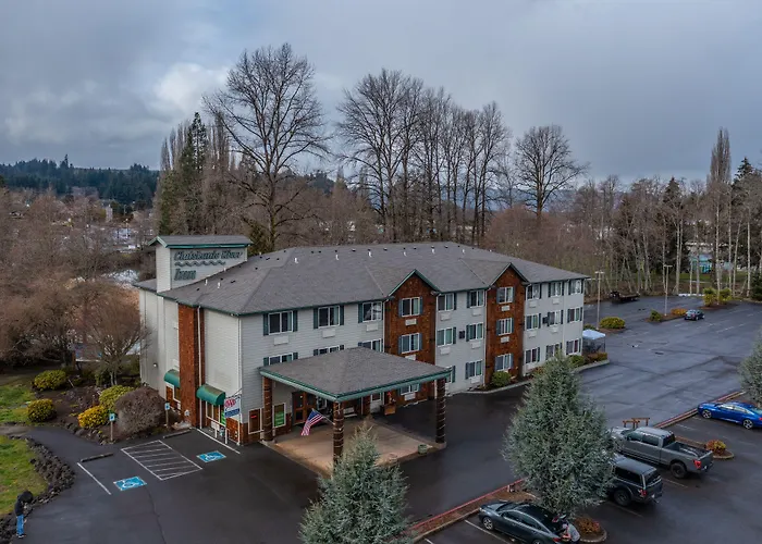 Clatskanie River Inn